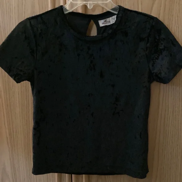 Hollister Black Velvet/Velour Short Sleeve Keyhole Back Top - Picture 2 of 3